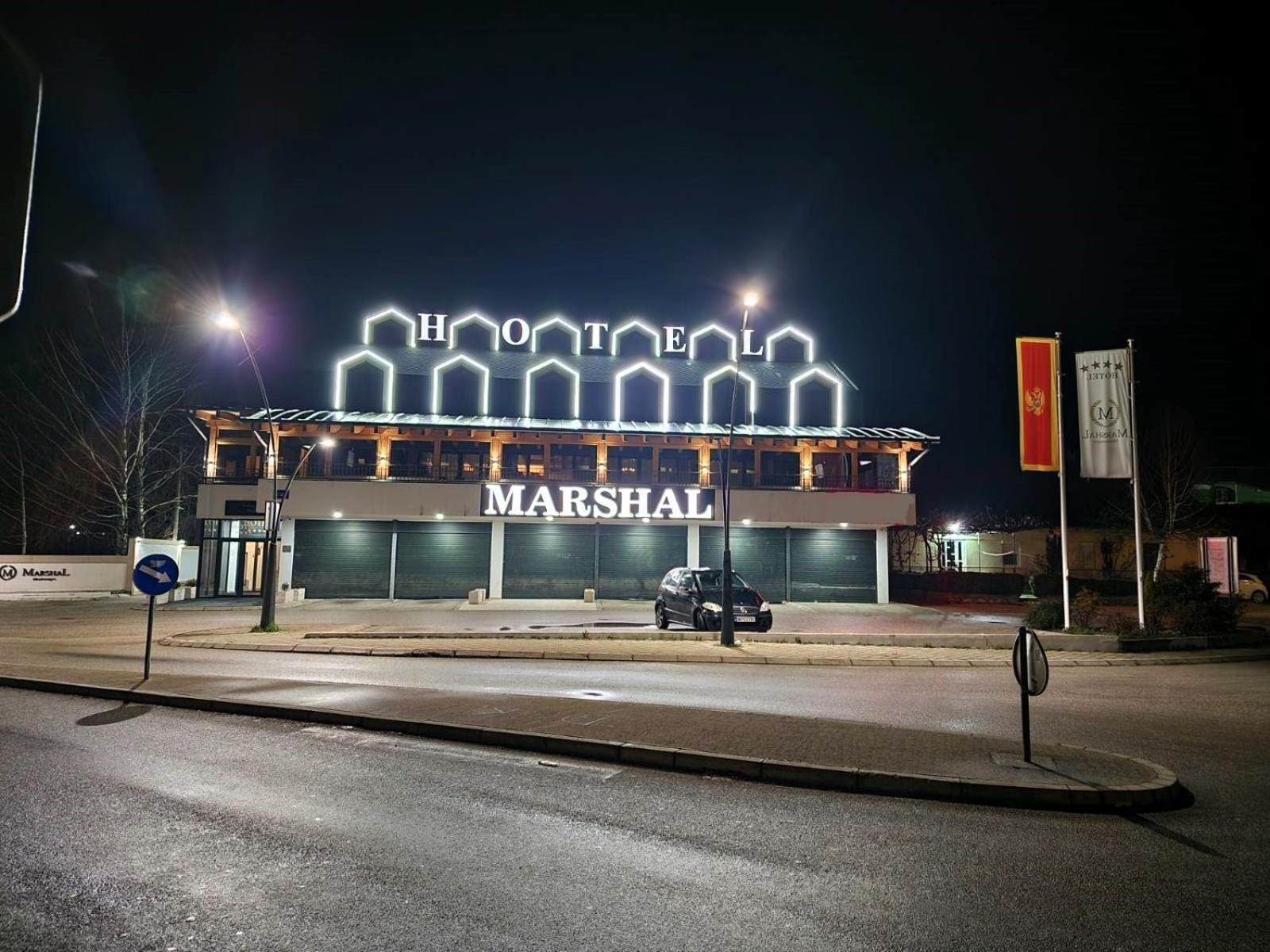 Hotel Marshal Nikšić Extérieur photo